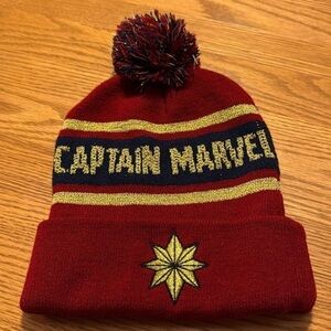 Captain Marvel Winter Pom Hat Ski Cap Beanie‎ Red Gold